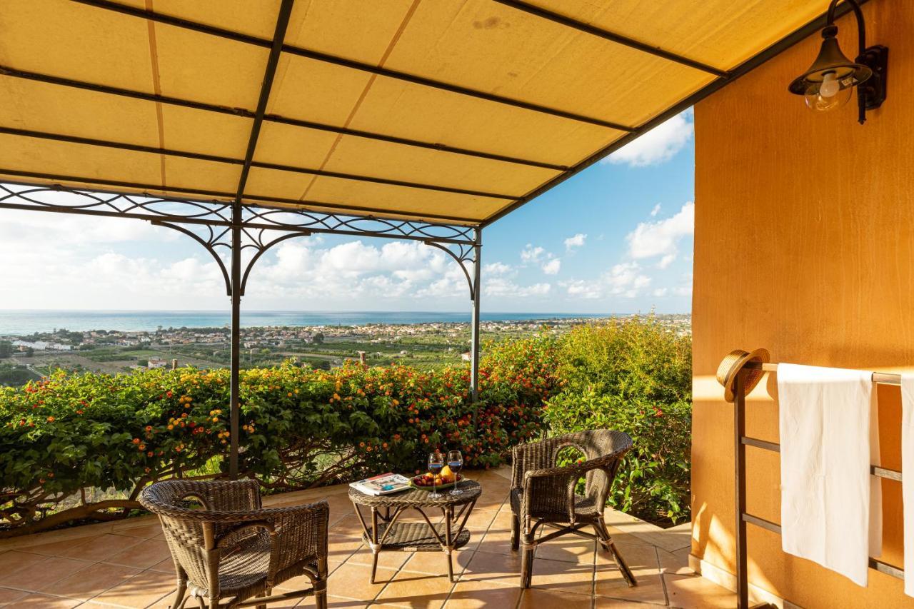 Solemar Sicilia - Le Casette Di Calzata Campofelice Di Roccella Exterior foto